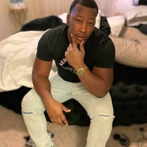 Meet your Posher, Larrytakingova